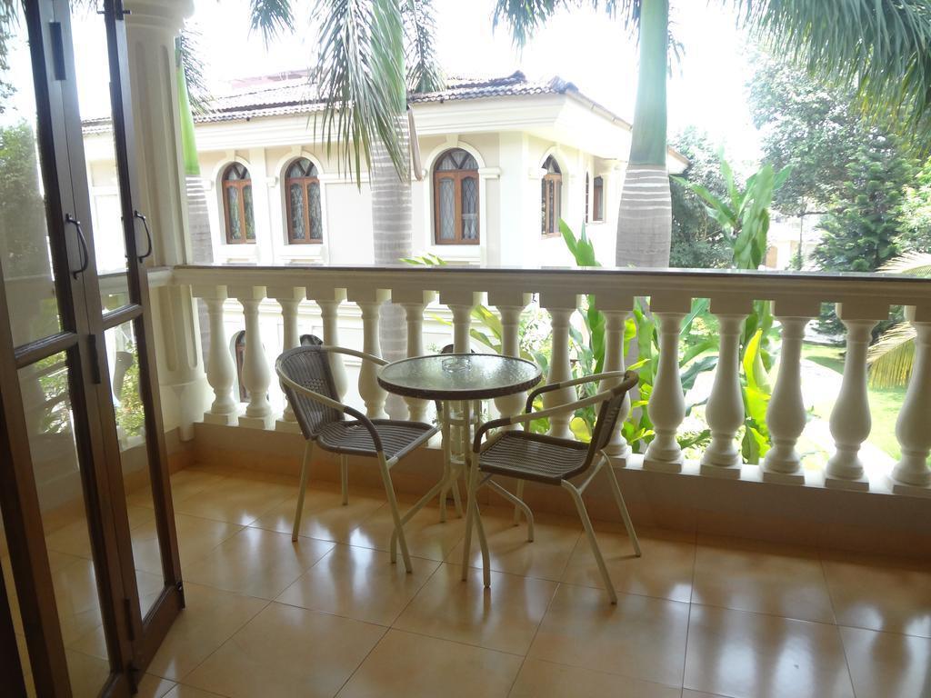 Hacienda De Goa Resort Vagator Exterior foto